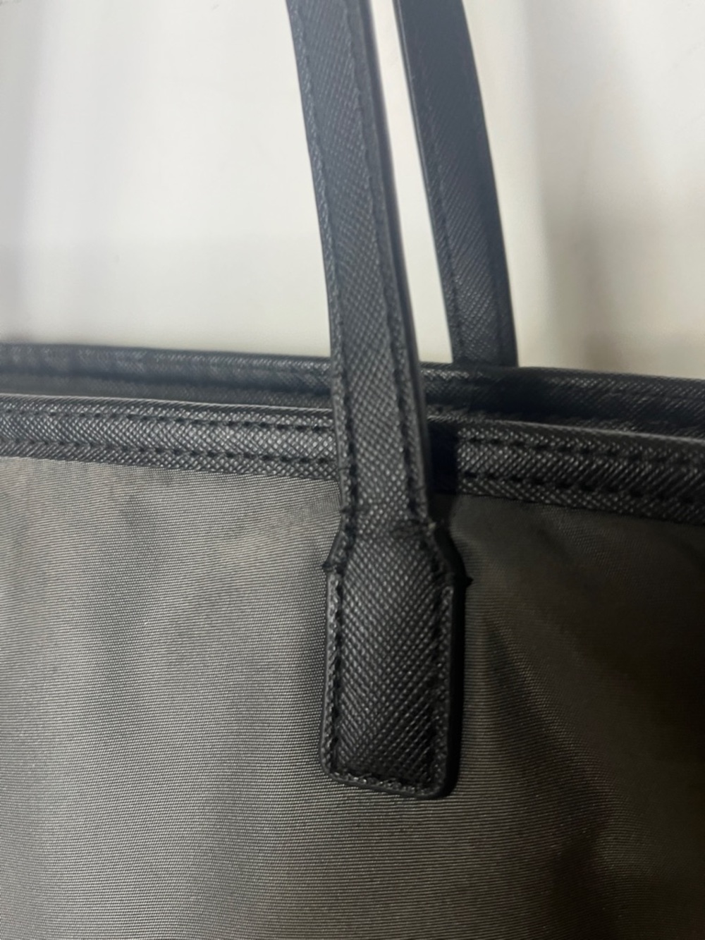 MICHAEL KORS Gray Graphite Nylon Kempton Zip Double Strap Bag - Tote EUC - Picture 7 of 12